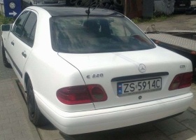 Mercedes W210-5